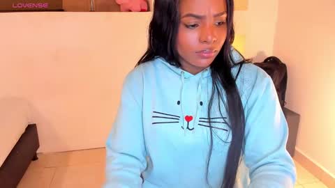 i v y  b l i s s online show from December 20, 2024, 12:16 pm