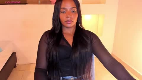 i v y  b l i s s online show from December 20, 2024, 3:21 pm