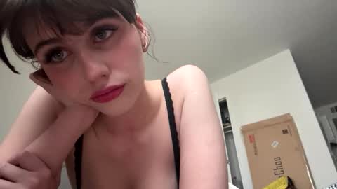 Snapshot of ivyrose67 chatting on March 31, 2026, 9:26 pm ivyrose67 online show from March 31, 2026, 9:26 pm