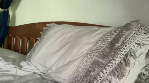 ivysagex online show from September 13, 2025, 2:44 am