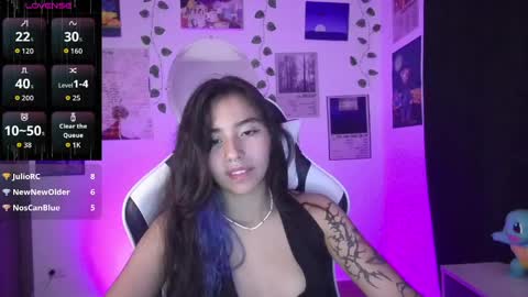 Snapshot of ivystone_ chatting on May 15, 2026, 11:12 pm Ivy online show from May 15, 2026, 11:12 pm