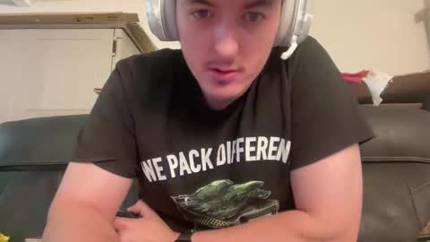 iwantyounow42069 online show from March 15, 2026, 12:27 am