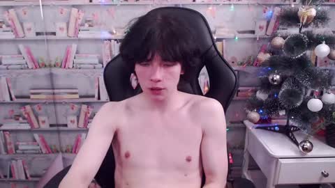 Snapshot of iwillfall_ chatting on December 21, 2024, 1:04 am Maxim online show from December 21, 2024, 1:04 am