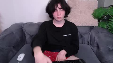Snapshot of iwillfall_ chatting on February 14, 2025, 1:29 pm Maxim online show from February 14, 2025, 1:29 pm