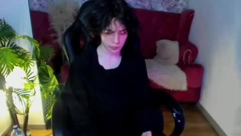 Snapshot of iwillfall_ chatting on March 5, 2025, 5:50 am Maxim online show from March 5, 2025, 5:50 am