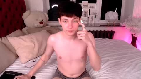 Maxim online show from March 4, 2026, 12:38 am