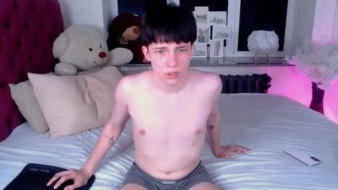 Maxim online show from March 8, 2026, 3:32 am