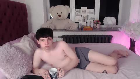 Maxim online show from March 19, 2026, 1:26 pm