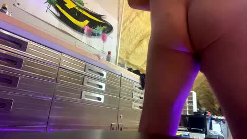 Snapshot of iwinnner chatting on September 28, 2025, 3:45 am That  Guy  online show from September 28, 2025, 3:45 am