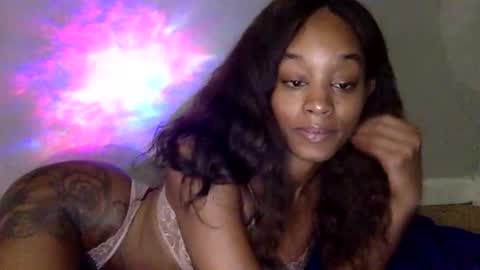 iysisfv online show from November 7, 2025, 2:33 am