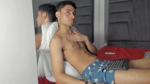 Snapshot of izato chatting on March 12, 2025, 2:23 pm izato online show from March 12, 2025, 2:23 pm