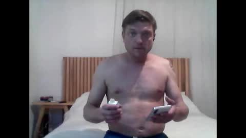 Snapshot of izealvaro chatting on September 14, 2025, 3:38 am izealvaro online show from September 14, 2025, 3:38 am