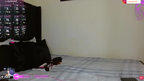 Snapshot of izzabelvalentine chatting on December 17, 2024, 7:26 pm Izzabel Valentine online show from December 17, 2024, 7:26 pm