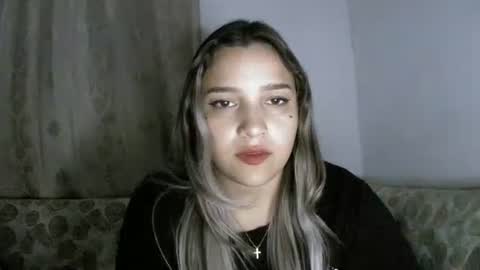 izzy_32 online show from March 9, 2026, 7:12 am