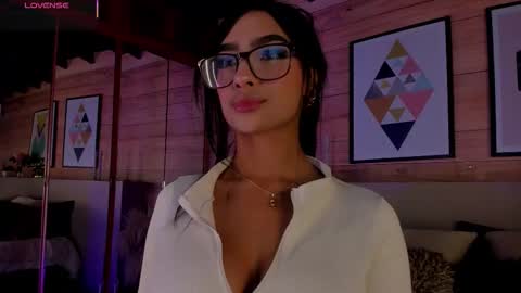 izzywild1 online show from September 26, 2025, 10:41 am