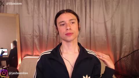 Hey im Jaxxxon check my info     online show from June 6, 2026, 12:10 pm