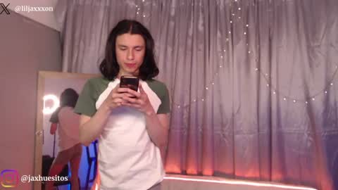 Hey im Jaxxxon check my info     online show from June 11, 2026, 1:42 pm