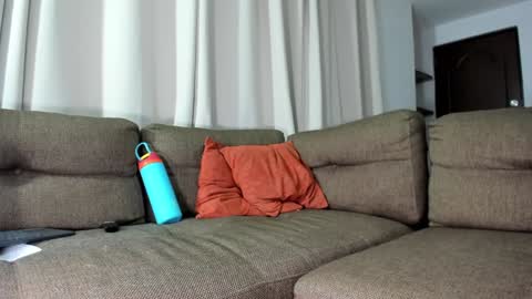 Calix  Independient model Insta and twt Calixsnake online show from December 31, 2024, 5:33 am