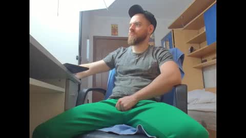 Snapshot of jaceblaze chatting on September 24, 2025, 2:59 am Jace online show from September 24, 2025, 2:59 am