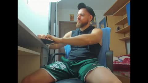 Snapshot of jaceblaze chatting on October 18, 2025, 6:26 am Jace online show from October 18, 2025, 6:26 am