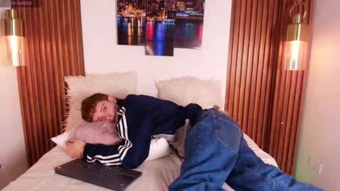 JACK  online show from November 13, 2025, 12:26 pm