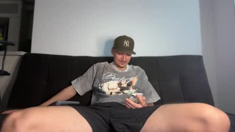 INDEPENDENT MODEL online show from November 25, 2025, 1:16 am