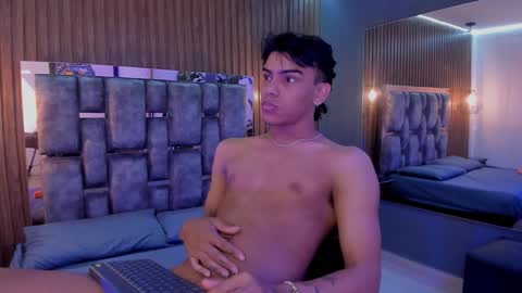 Jack online show from November 25, 2025, 4:34 am