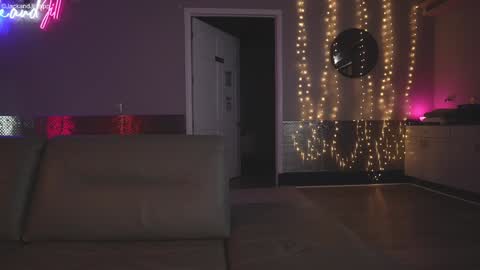 Snapshot of jackandjill chatting on October 6, 2025, 6:27 pm JackJill online show from October 6, 2025, 6:27 pm