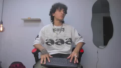 Snapshot of jackestaylor chatting on October 6, 2025, 6:22 am Jackes Taylor online show from October 6, 2025, 6:22 am