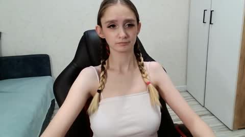 jackie__morgan online show from December 2, 2024, 12:07 pm