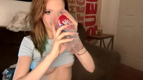 sophi scott online show from February 11, 2026, 9:25 am