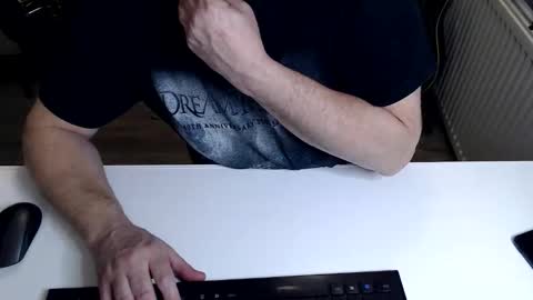 Jack online show from April 16, 2026, 7:47 pm