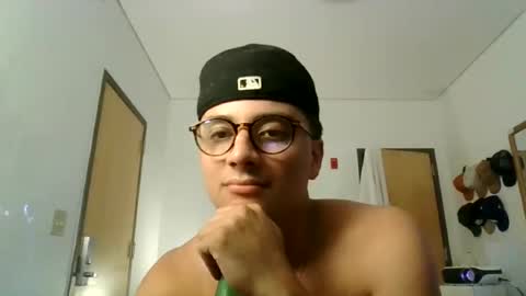 ImZacharyTyler online show from June 22, 2026, 12:45 am