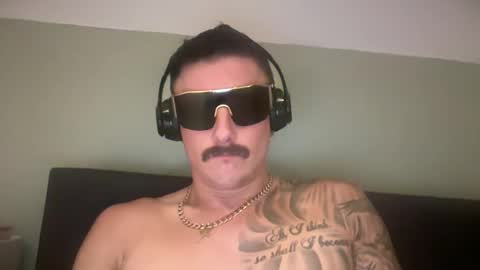 Snapshot of jackwilsonukforyou chatting on June 4, 2026, 10:38 pm Jack Wilson online show from June 4, 2026, 10:38 pm