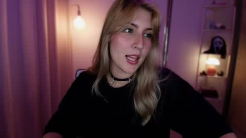 Snapshot of jacky_croft chatting on April 26, 2026, 2:09 am Linda Sofia help me get to 100 thumbs up online show from April 26, 2026, 2:09 am
