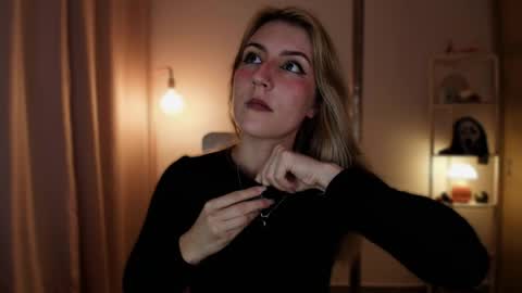 Snapshot of jacky_croft chatting on May 4, 2026, 1:01 am Linda Sofia help me get to 100 thumbs up online show from May 4, 2026, 1:01 am
