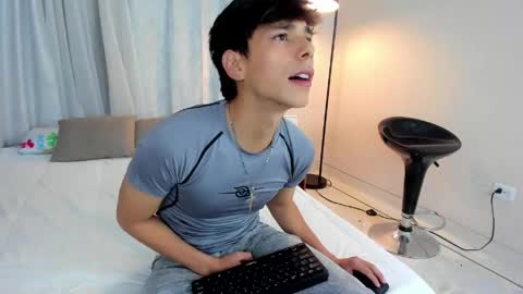 jacob_colliins online show from May 11, 2026, 2:50 am