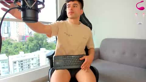 Snapshot of jacob_ferrer chatting on February 7, 2026, 5:49 pm JACOB FERRER online show from February 7, 2026, 5:49 pm