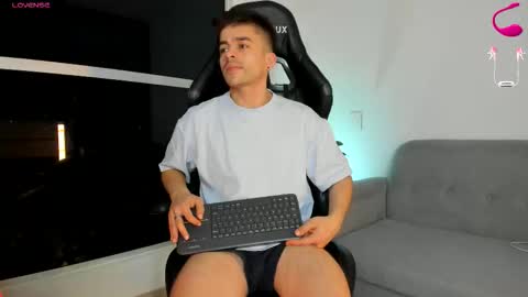 Snapshot of jacob_ferrer chatting on February 28, 2026, 11:28 pm JACOB FERRER online show from February 28, 2026, 11:28 pm