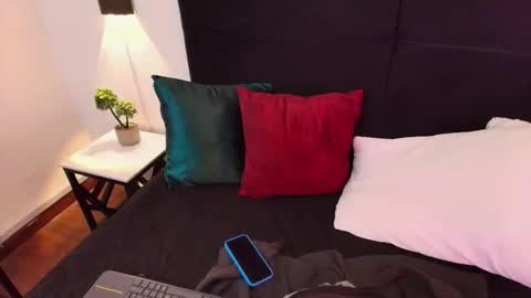 Snapshot of jacovelvet chatting on February 9, 2026, 1:04 pm jacovelvet online show from February 9, 2026, 1:04 pm