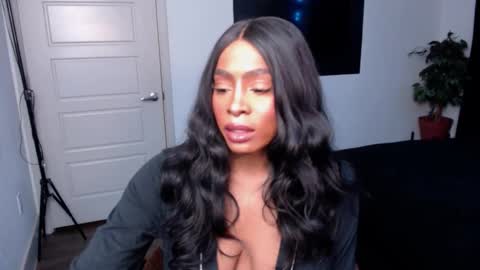 Jade online show from November 25, 2025, 3:28 am