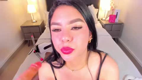  Jade Bonnet online show from September 18, 2025, 12:07 pm