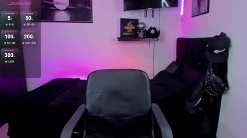 jade_candy21 online show from February 20, 2025, 10:37 am