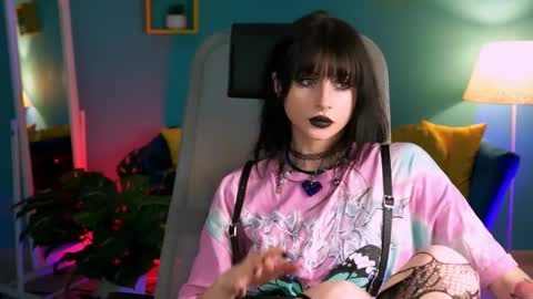 jade_castle online show from March 27, 2026, 7:02 pm