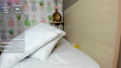 jade_cruz20 online show from December 23, 2024, 10:23 pm