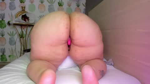 jade_cruz20 online show from January 17, 2025, 5:30 pm