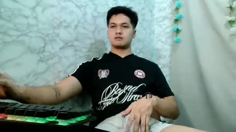 jade_halo online show from May 23, 2026, 1:11 am