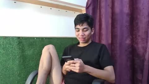 Snapshot of jade_kaizo chatting on January 6, 2025, 3:40 pm Jade online show from January 6, 2025, 3:40 pm