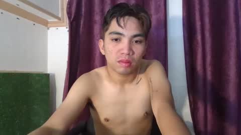 Snapshot of jade_kaizo chatting on January 8, 2025, 12:05 pm Jade online show from January 8, 2025, 12:05 pm