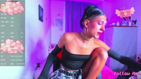 Jade Benett online show from October 9, 2025, 2:53 am